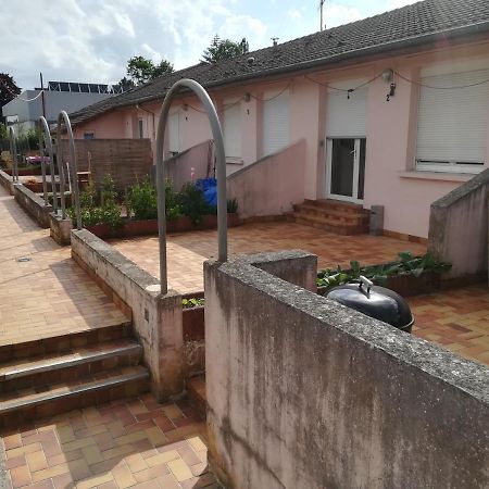 Logement de plein pied à MIRECOURT Exterior foto