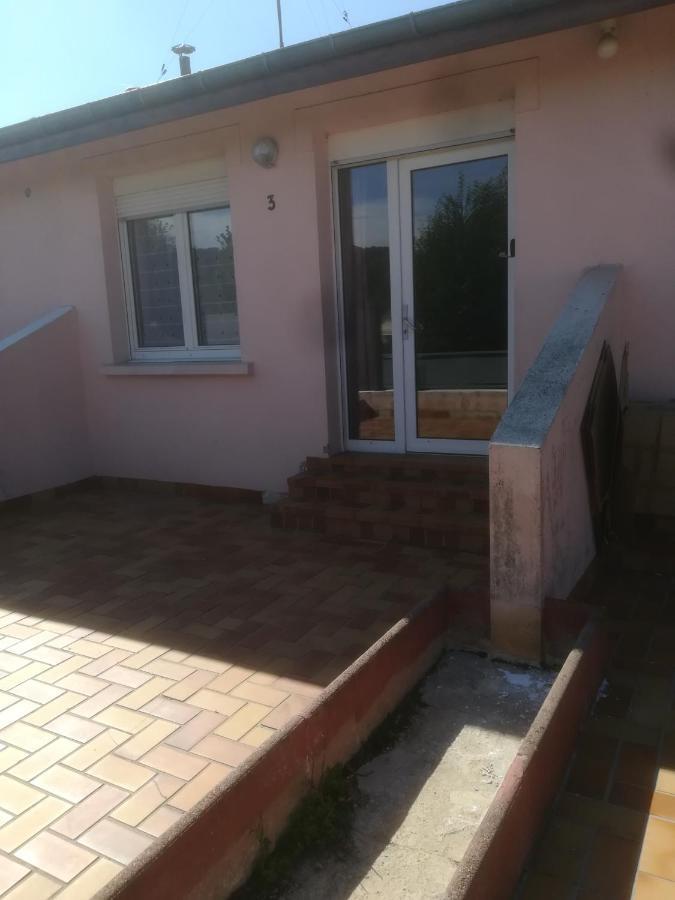 Logement de plein pied à MIRECOURT Exterior foto